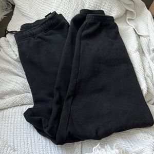 Aritzia Boyfriend Black Sweatpants